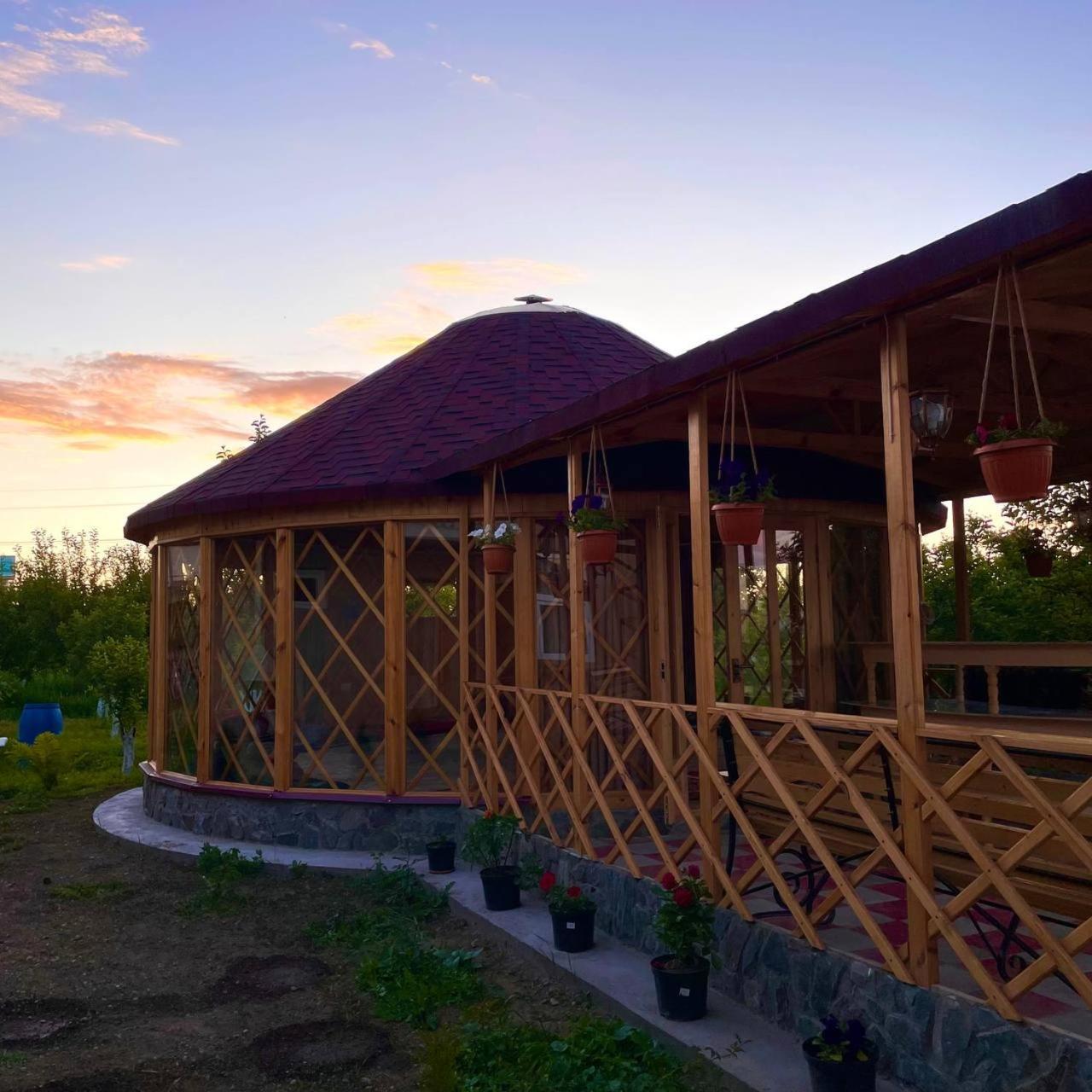 Guest House Amirhan Bokonbayevo 外观 照片